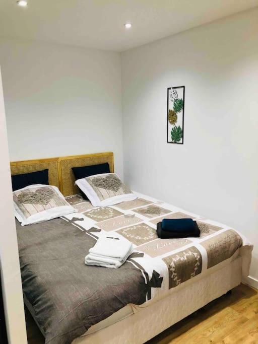 Maisonnette Avec Terrasse Argences Dış mekan fotoğraf
