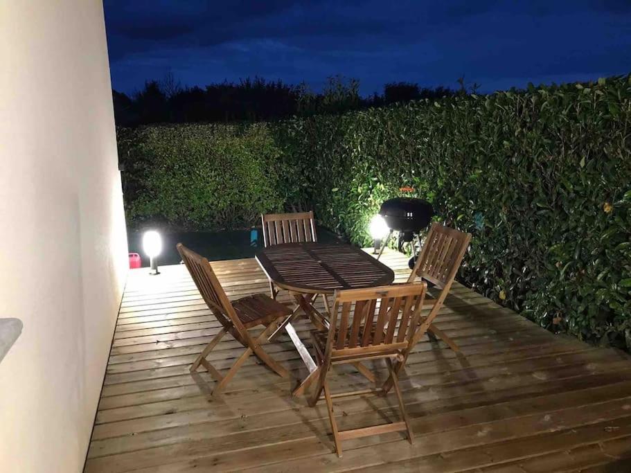 Maisonnette Avec Terrasse Argences Dış mekan fotoğraf