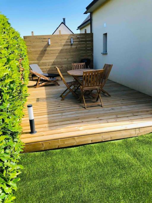 Maisonnette Avec Terrasse Argences Dış mekan fotoğraf